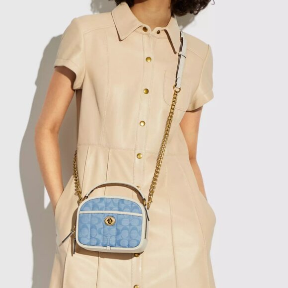 Coach Lunchbox Top Handle In Signature Chambray With Quilting - Picture 1 of 9